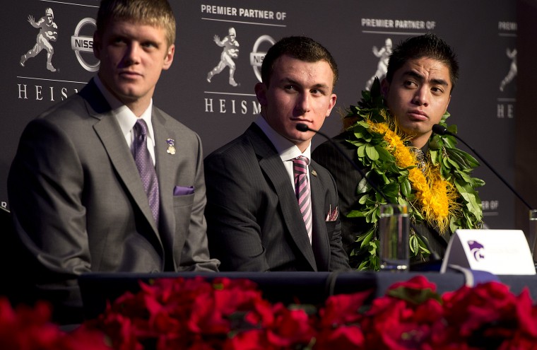 Johnny Manziel wins the Heisman Trophy